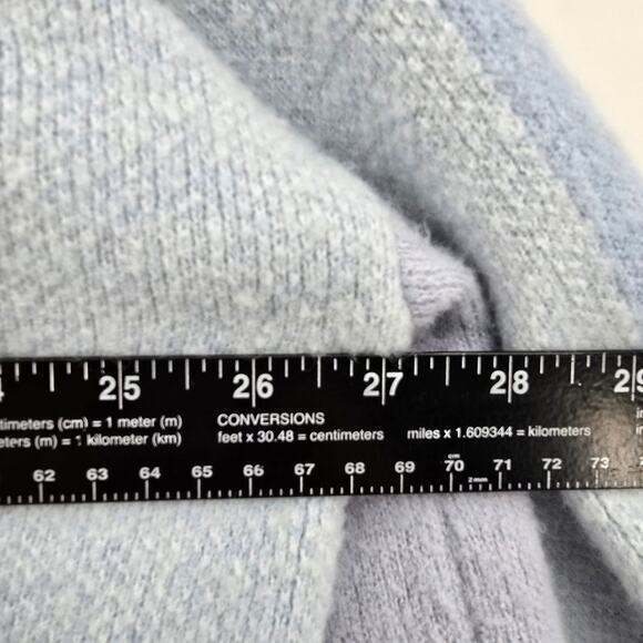 Jessica Simpson Women's Cropped Checkered Wide Sleeve Sweater Blue Size XL - Picture 9 of 10